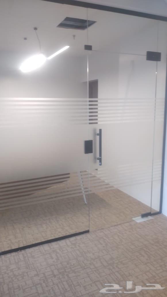 زجاج سكريت مكاتب واجهات شورات وجميع اعمال الالمنيوم64183647871106114