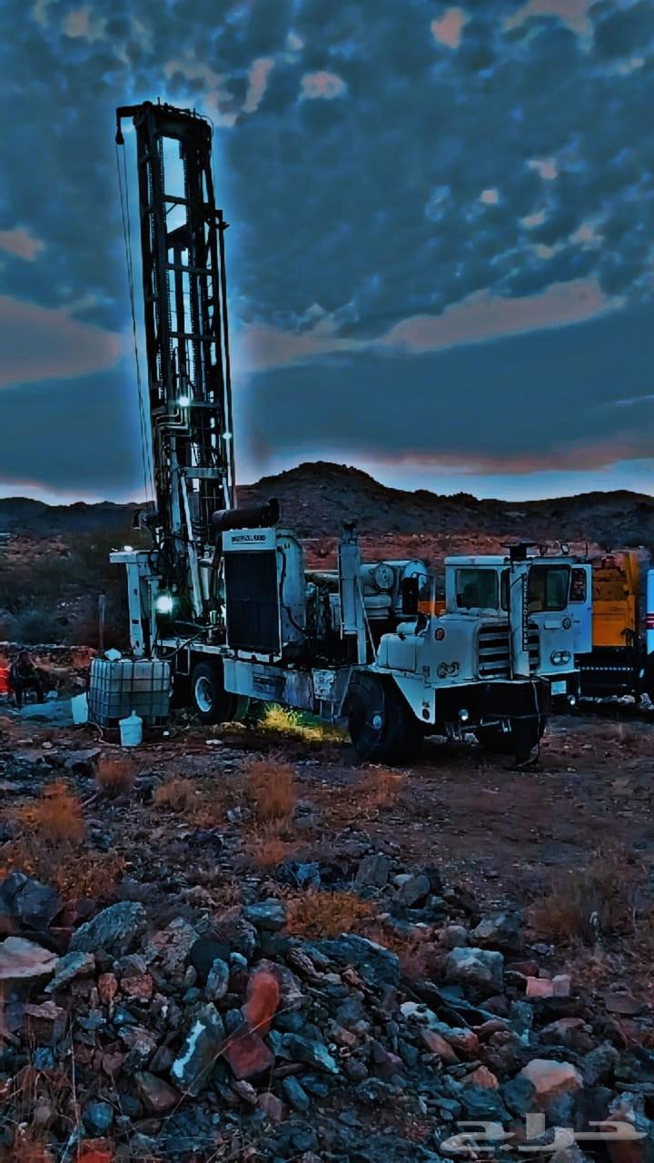 Artesian well drilling64183829916675113
