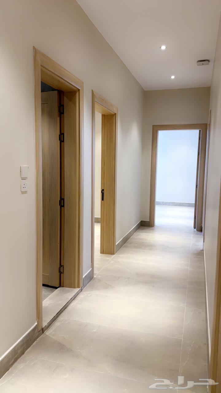 شقه للايجار في حي الحمراء64154466440194113