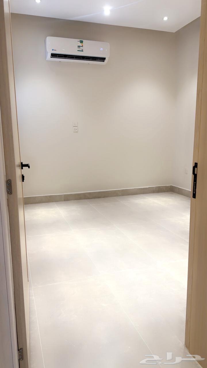 شقه للايجار في حي الحمراء64154466440194114