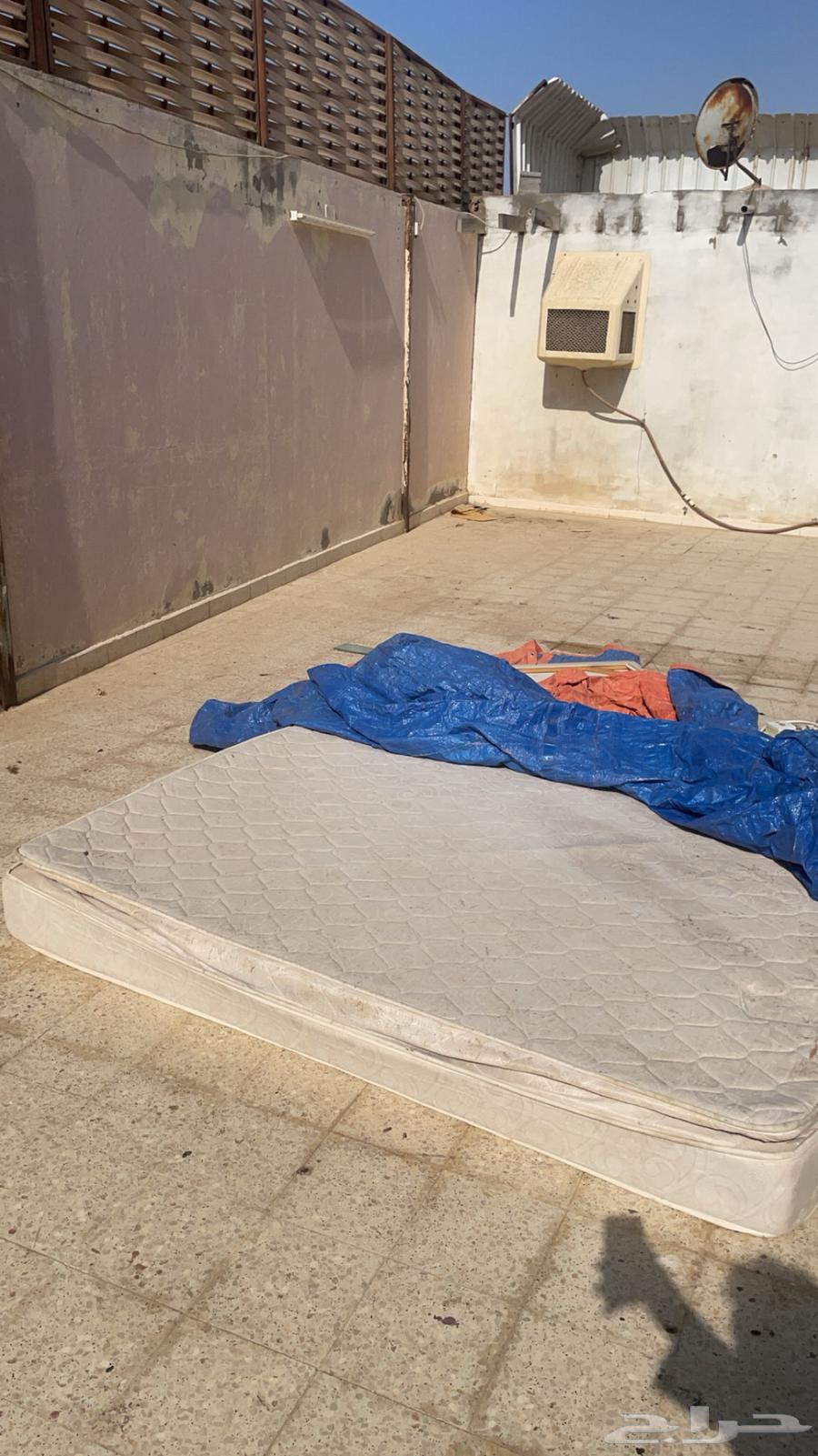 Available for sale; the most important aspects are the condition and the price, which is suitable for everyone64597948304003114