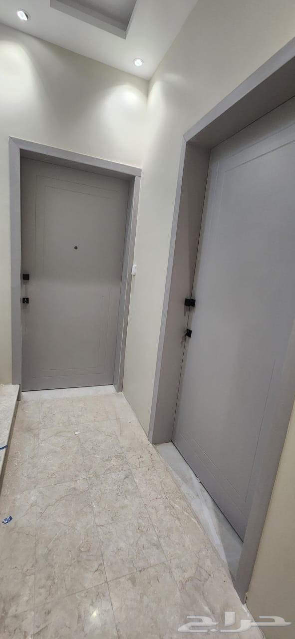 شقة 5 غرف و 3 دورات مياه64155331682433114