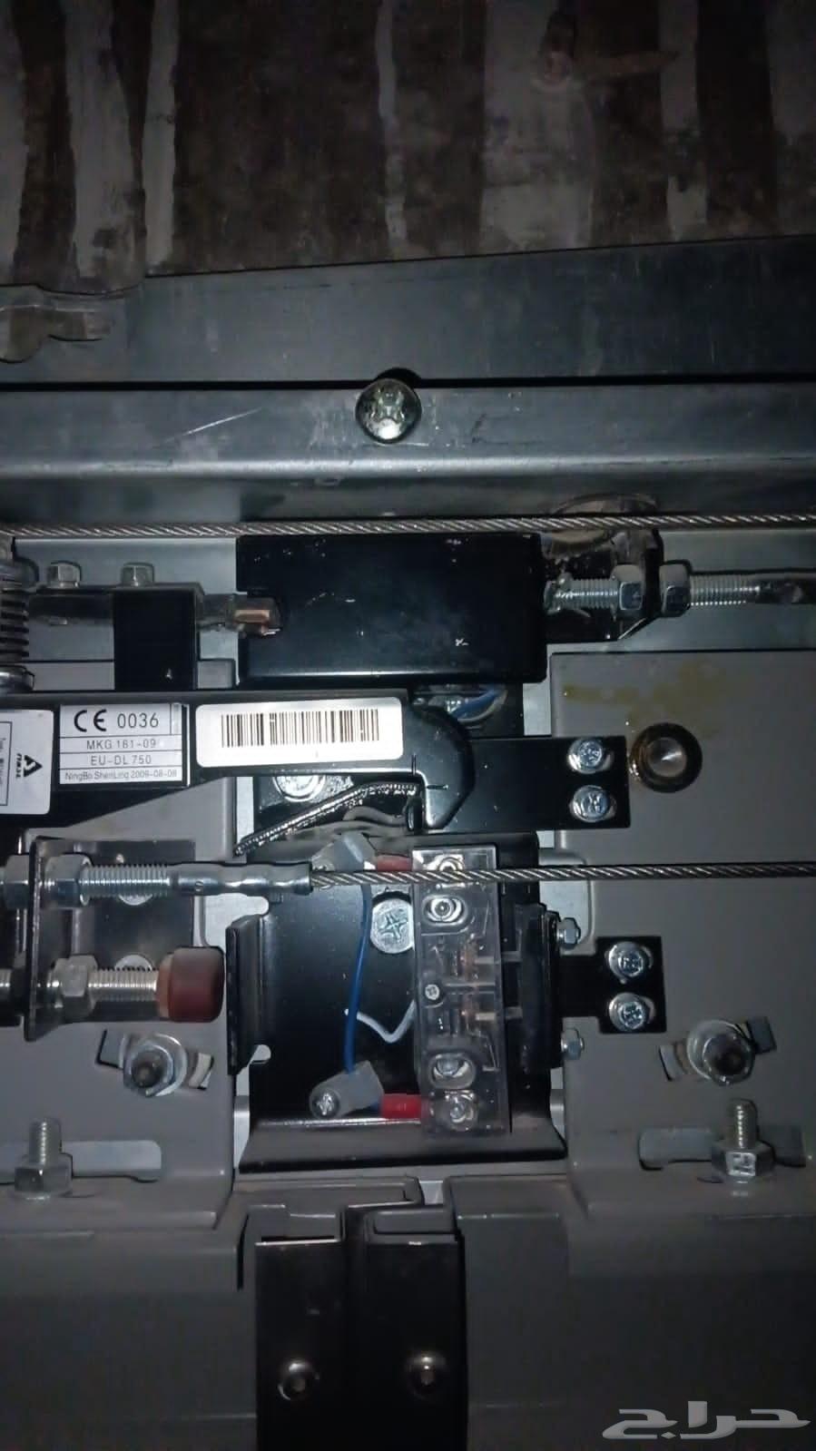 فني صيانة مصاعد64186176197122112