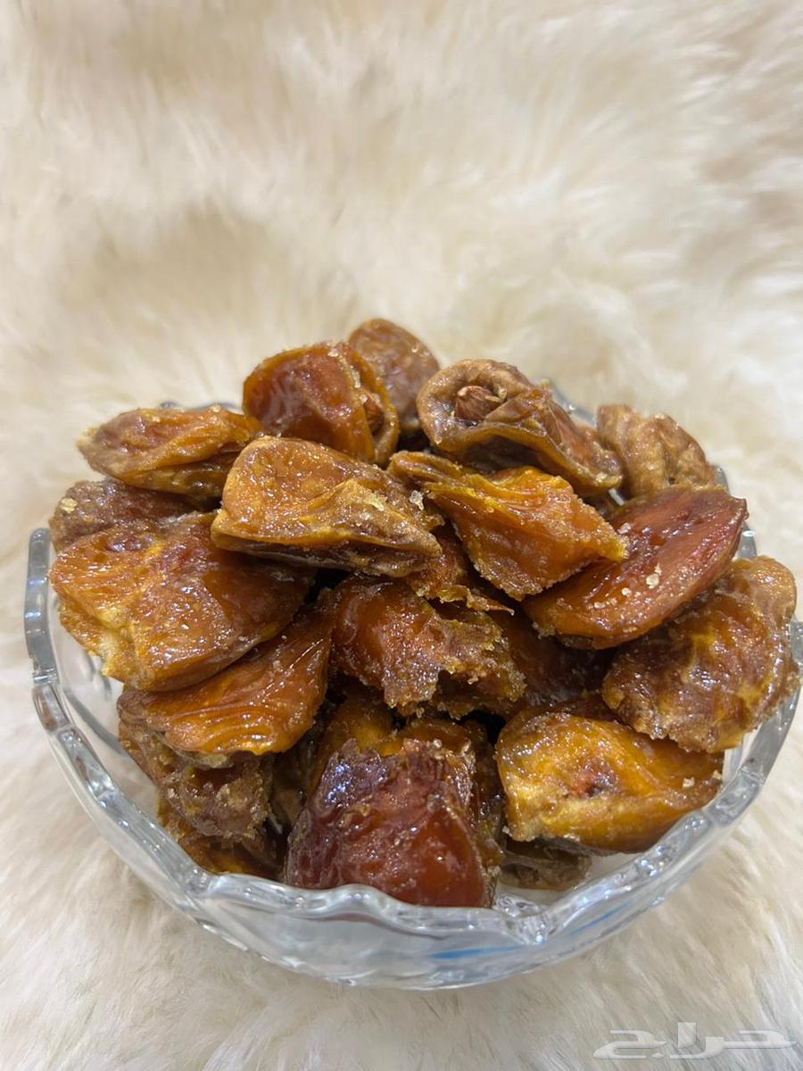 تمر ضميد سكري محشي لوز 21 ريال64488435568257112