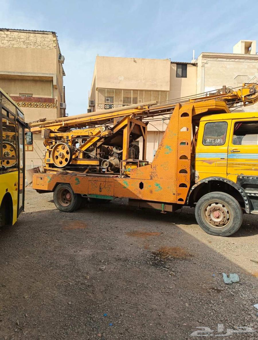 Artesian Well Driller64239102675971112