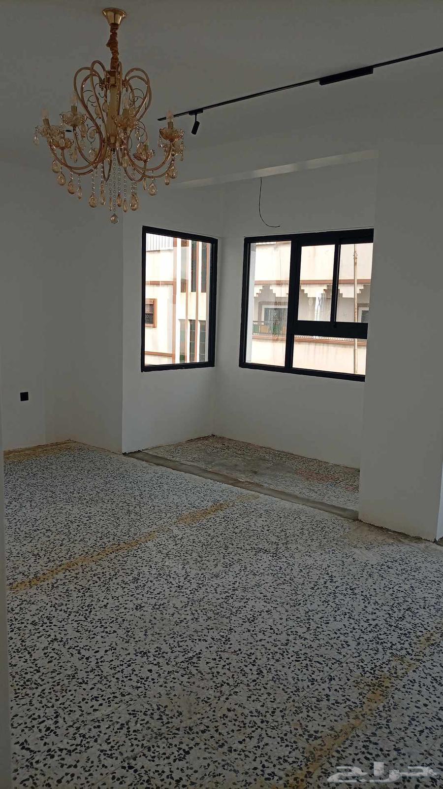 فني الالمنيوم وسكريت64187072892291113