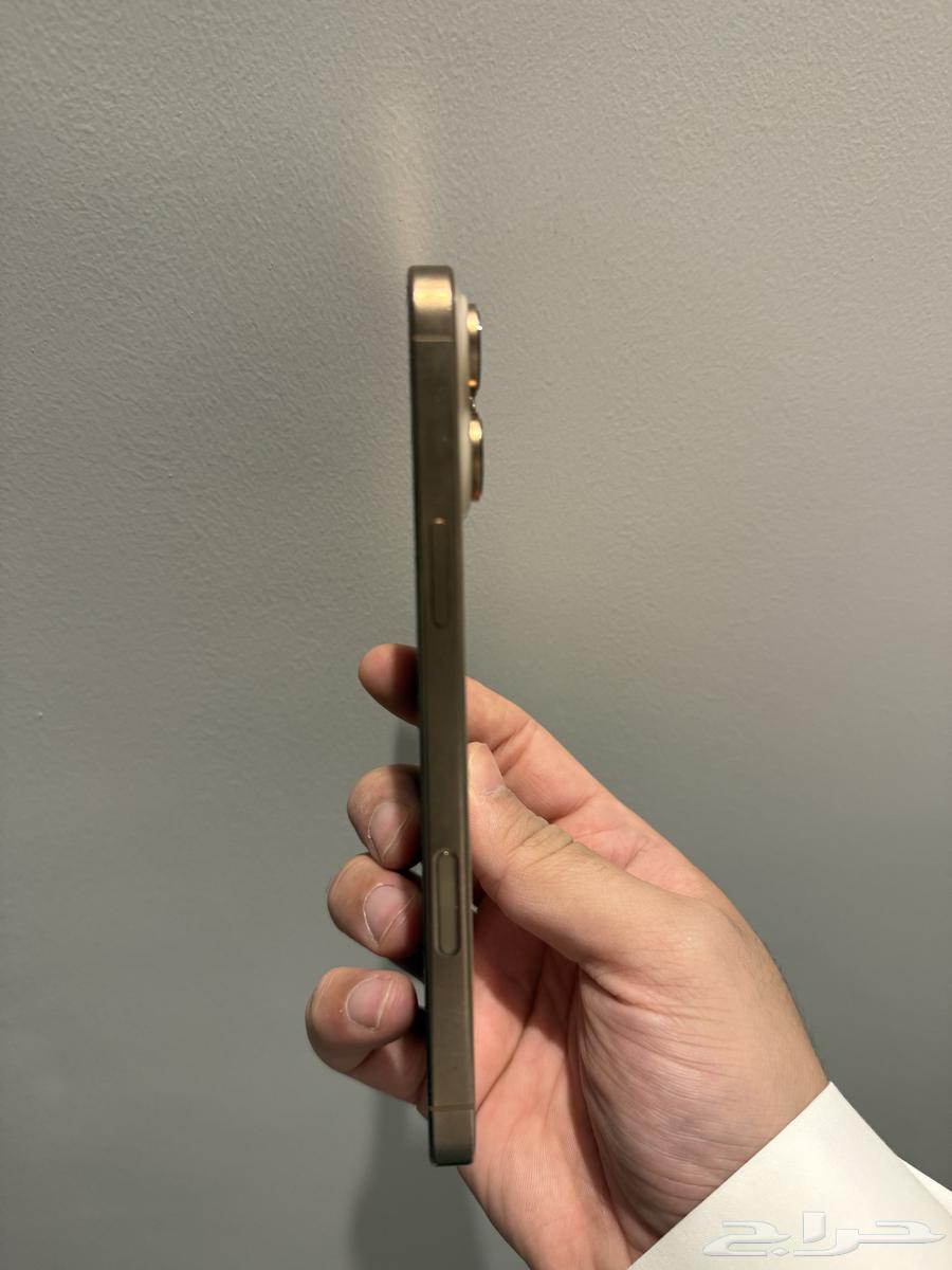 iPhone 16 Pro Max64465127866369110