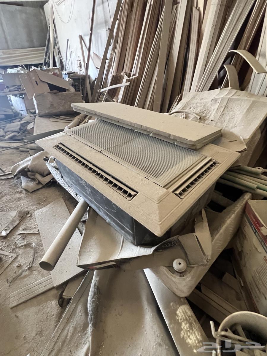 Various carpentry and metalworking tools64188124940290113