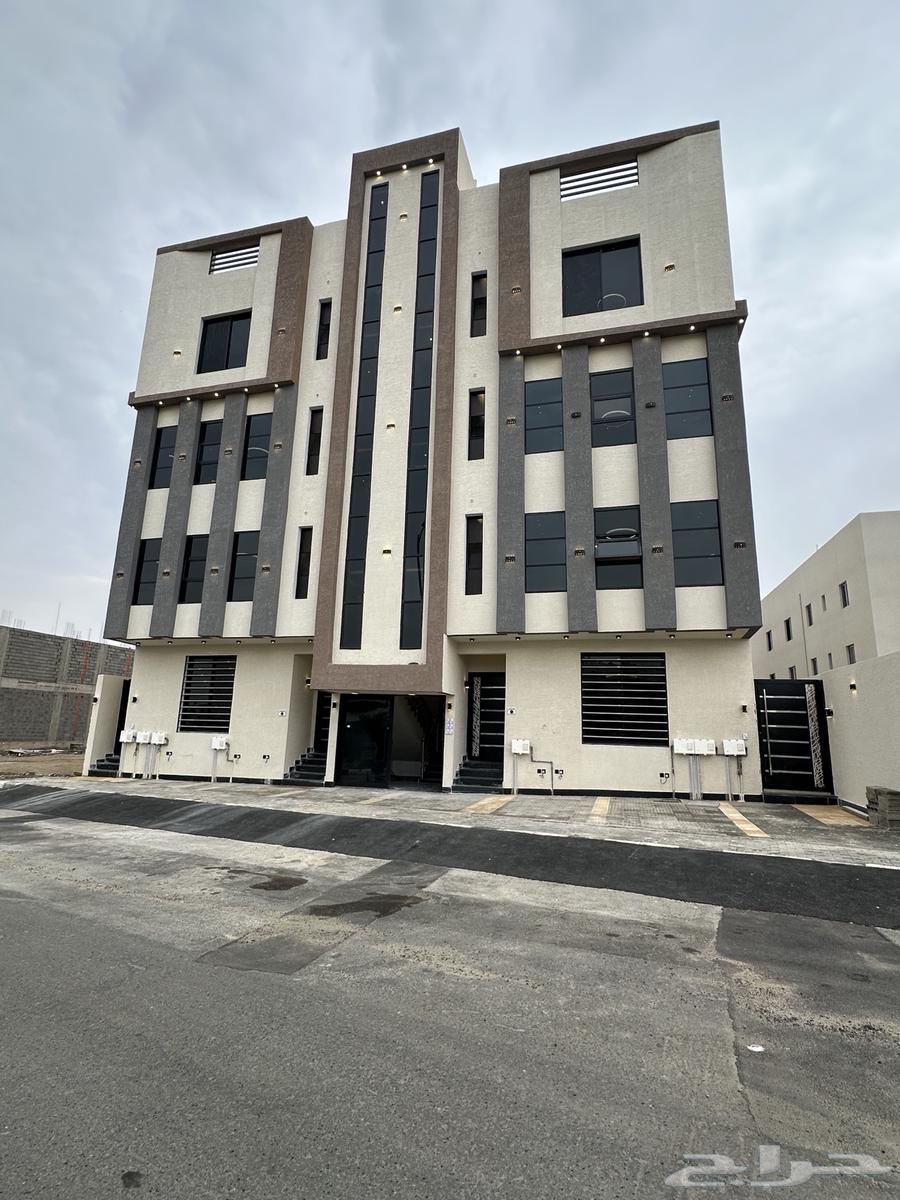 للبيع شقق تمليك علوي مع سطح و مصعد ابها البديع بسعر 550 الف64156025441539110