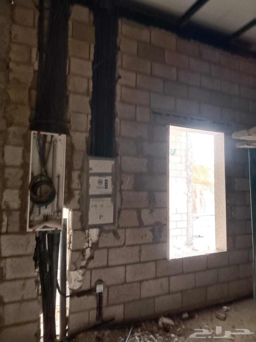 معلم كهربائي64188970082178112