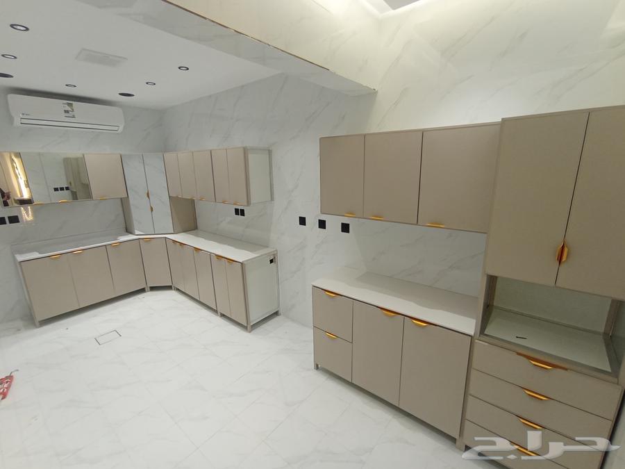 Ready-made and custom kitchens64425084370307113