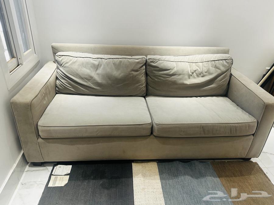 كنبتين -غرفة جلوس للبيع بسبب السفر-تم تخفيض الحد64591202083587112