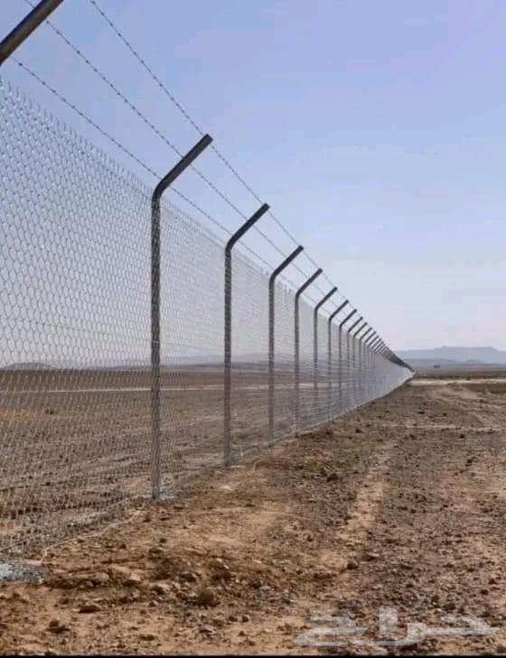 Fence Mesh Installation64189187790722111