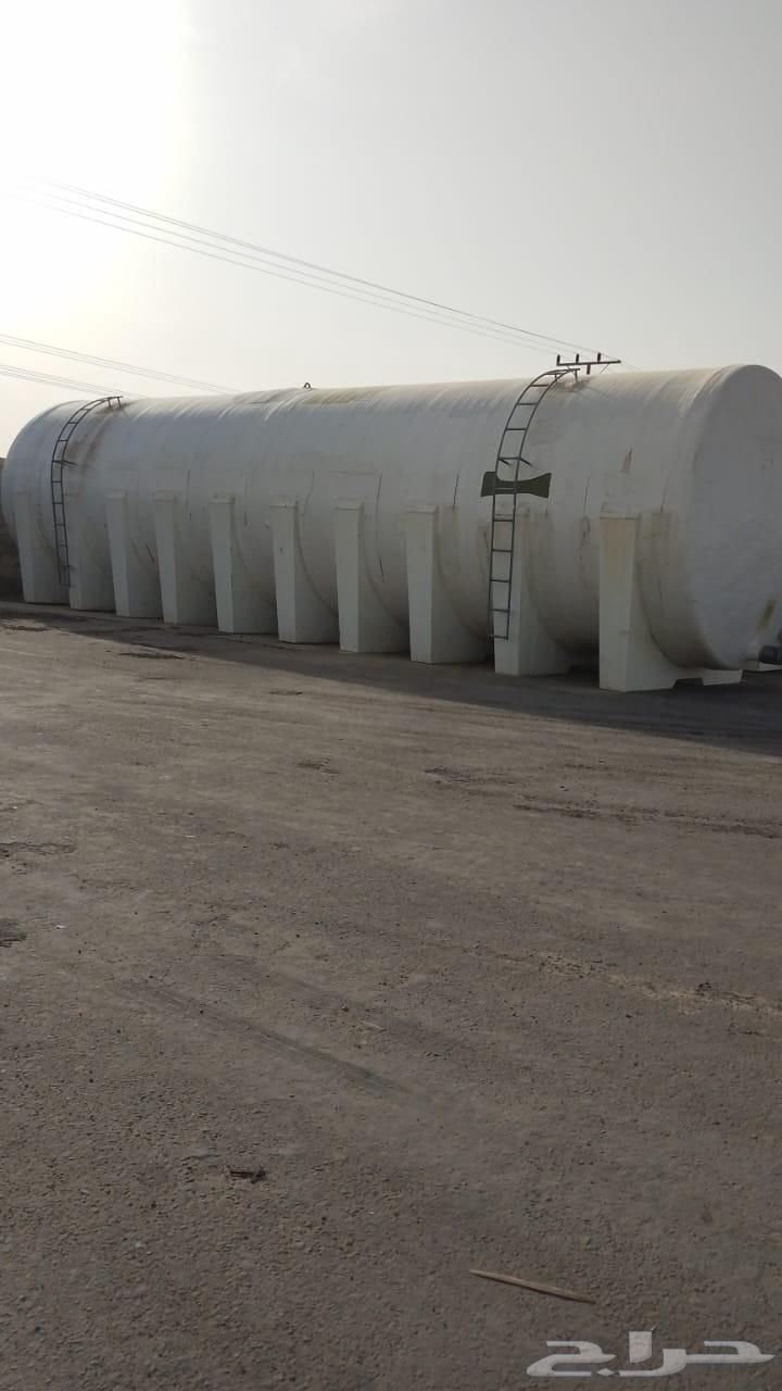 Used plastic, iron, and fiberglass tanks, clean, at a suitable price, with warranty64555404362626111