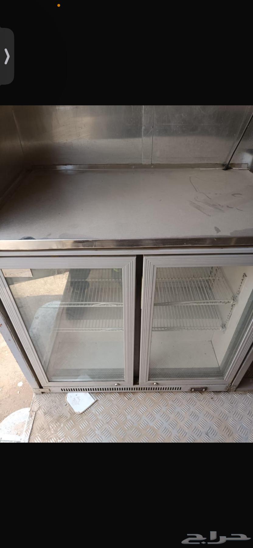 يوجد لدي فود ترك كامل للإيجار الشهري64586176900099113