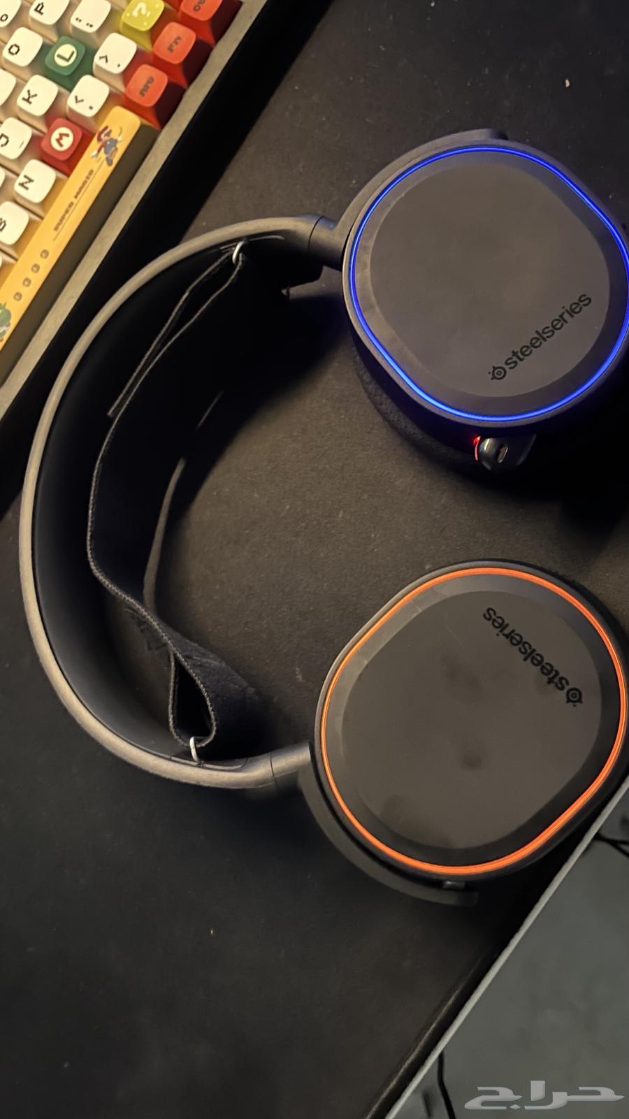 PC gaming setup RTX4070 with monitor, microphone, and headset64507824148225112