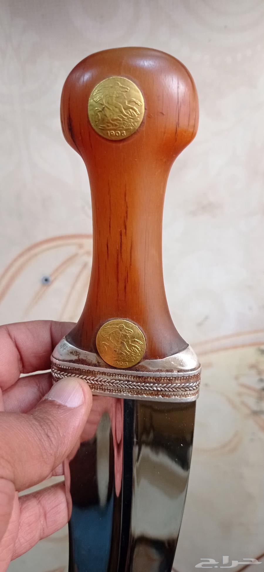 Cubic giraffe in Najran64468801203969112