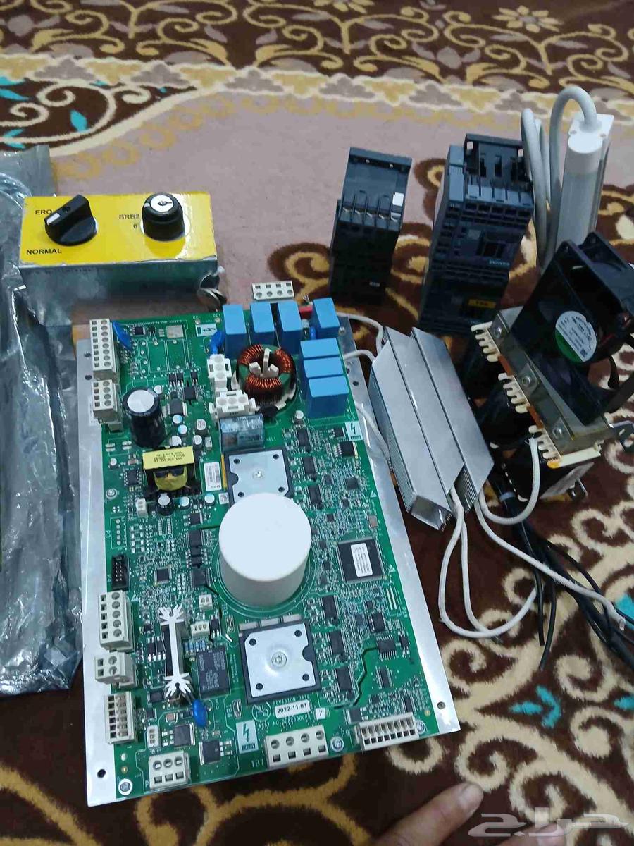 استاذ مصاعد البرندات صيانه وحل الأعطال64189719230850113