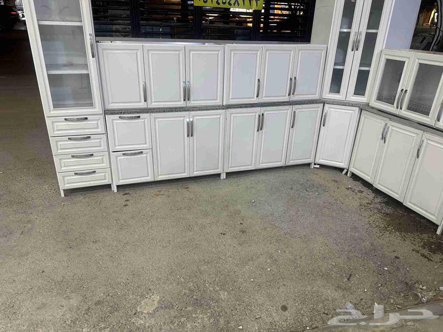 Used 6-meter kitchen, clean, 1500 including delivery and installation within Riyadh64464408435329112