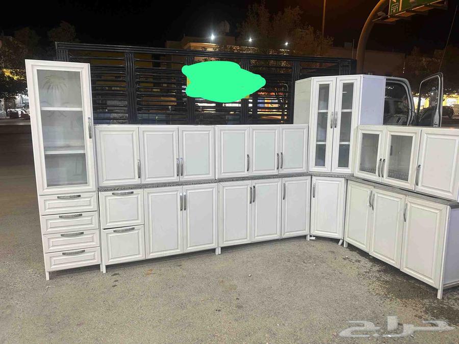 Used 6-meter kitchen, clean, 1500 including delivery and installation within Riyadh64464408435329114