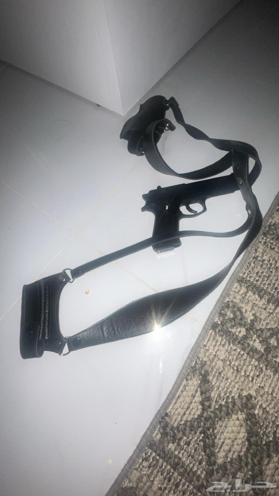 مسدس جلوك لعبه بس يشتاف حقيقي للبيع64517178298370110