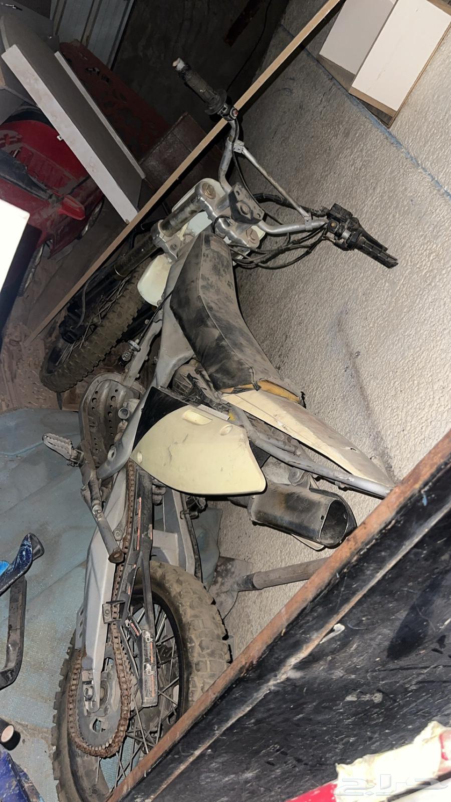 Woodworking machine, carpentry table, and 85 desert buggy in working condition required64192624978819110