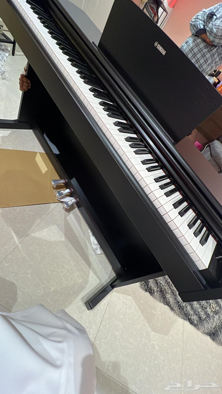 للبيع بيانو Yamaha YDP-10564836715766914110