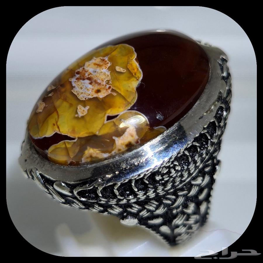 Yemeni Cherry Agate Ring with Saffron-Infused Red Jasper Core64836846170241112
