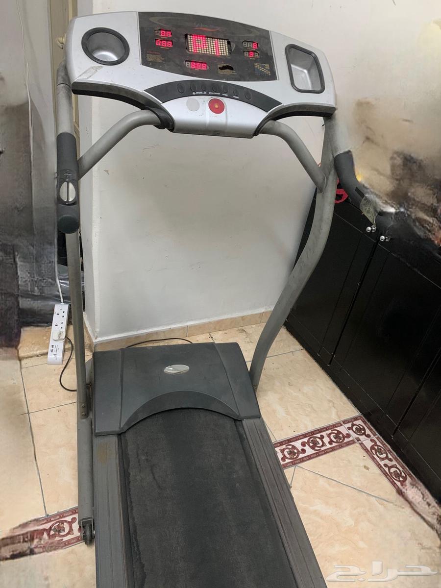 Working on the police force for 10064836612133378111