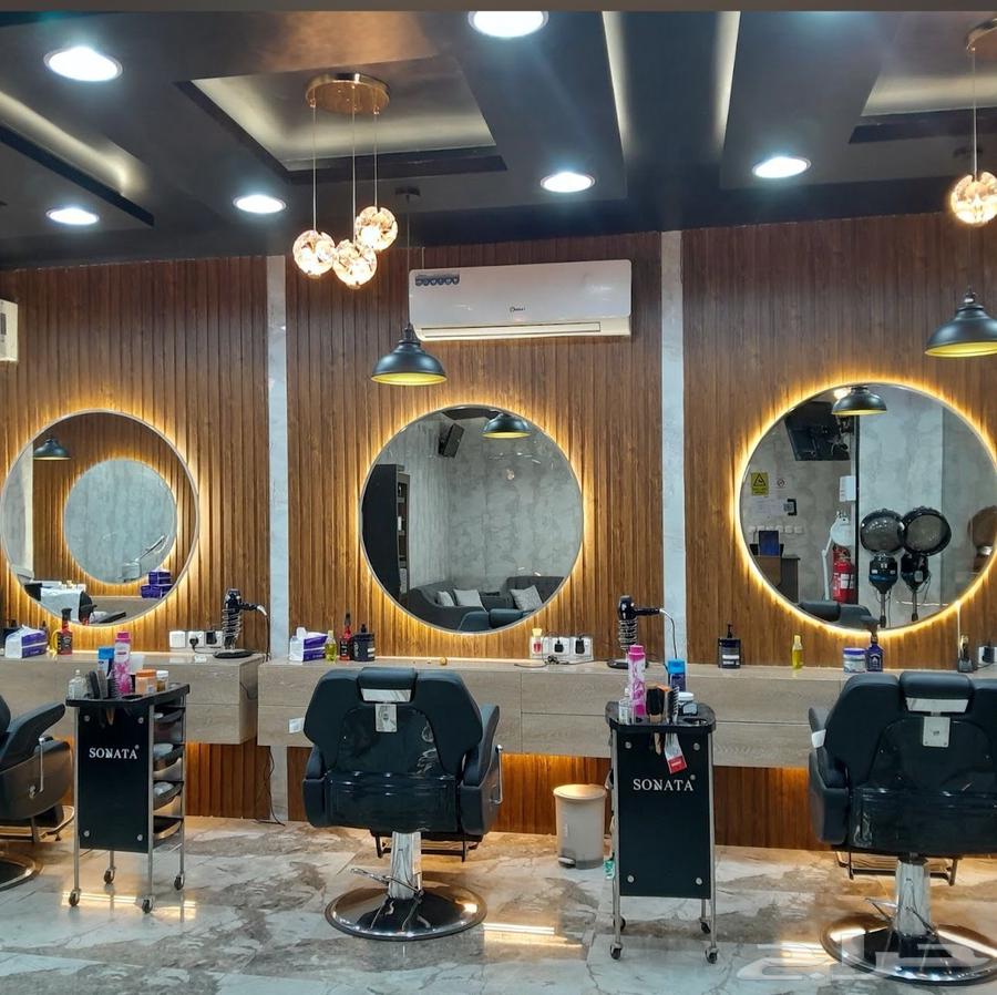 حلاق لتقبيل بموقع وديكور مميز64156893946625113