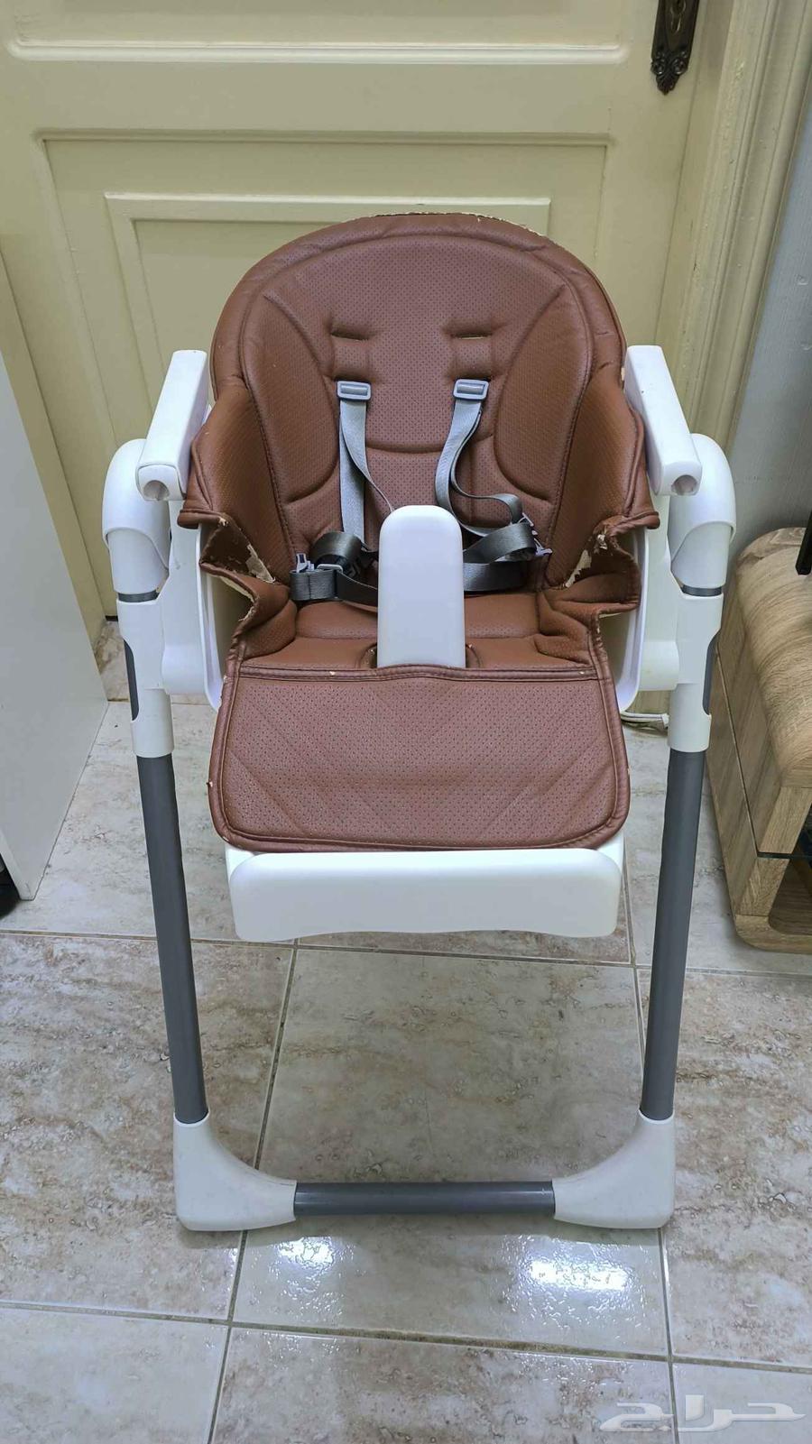 كرسي طعام من سينتر بوينت64412762012419113