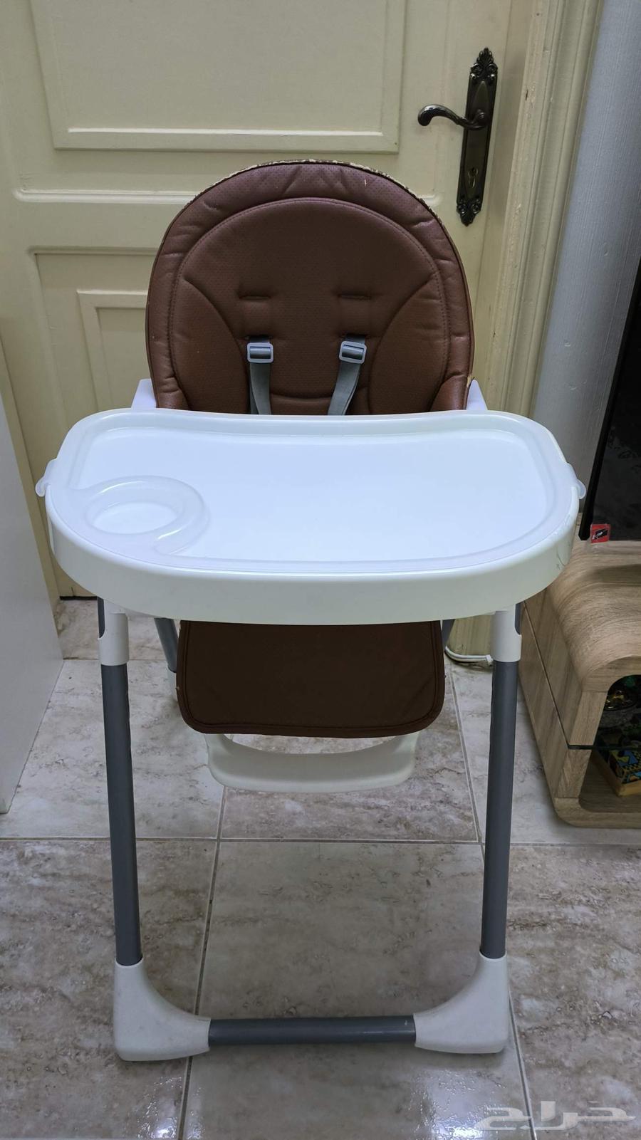 كرسي طعام من سينتر بوينت64412762012419111