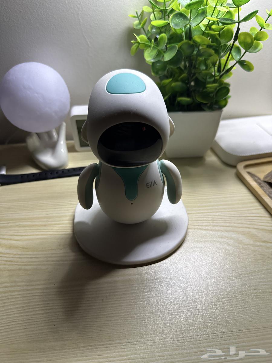روبوت Eilik64836741598593110