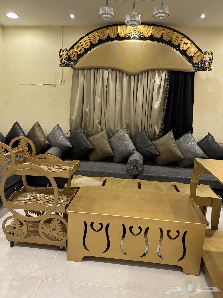 Sofa, Curtains, and Tables64836677032835110