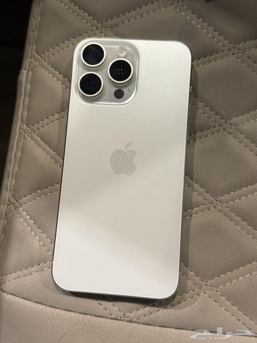 iPhone 15 Pro Max in pristine condition with 88 battery64573783099522111