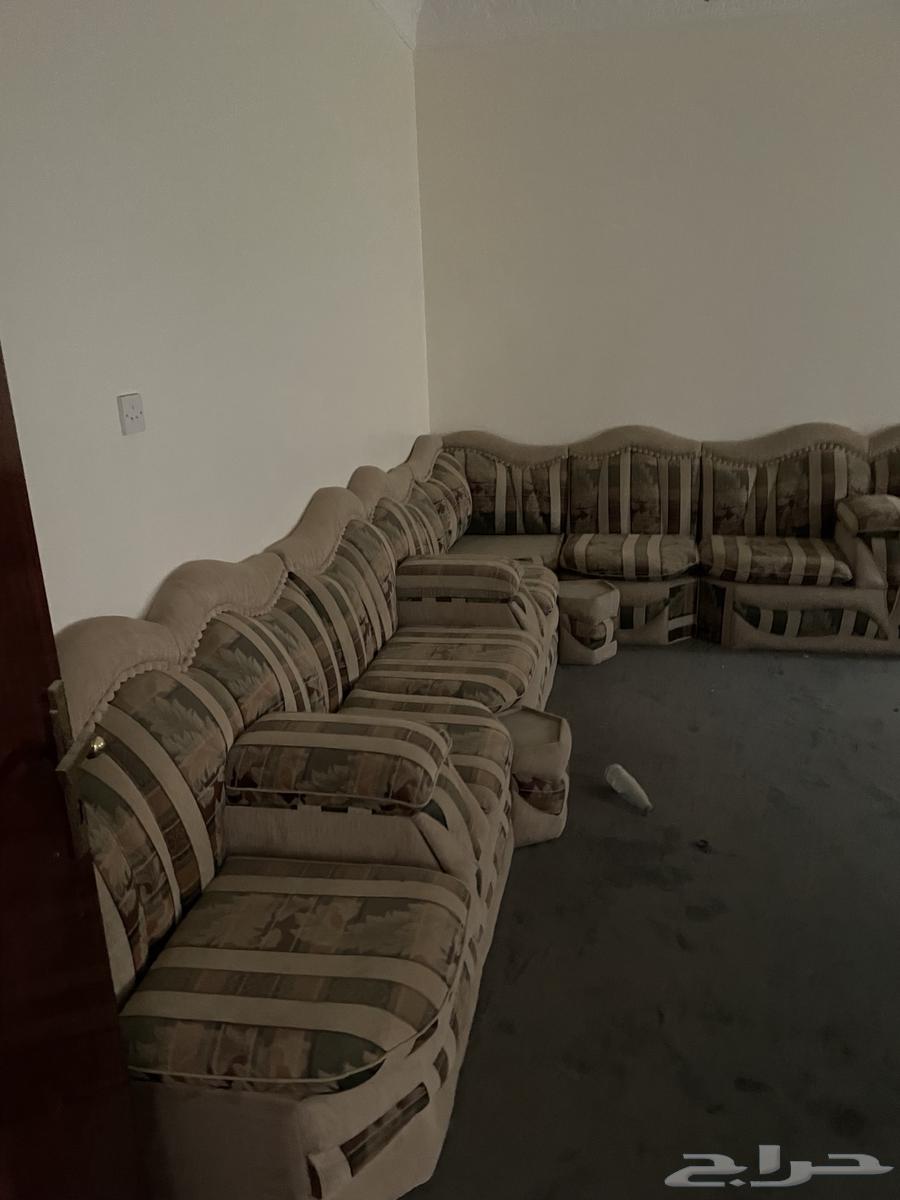 للبيع أثاث في خميس مشيط وسنتعاون مع المحتاجين والدخل المحدود64438538472322111
