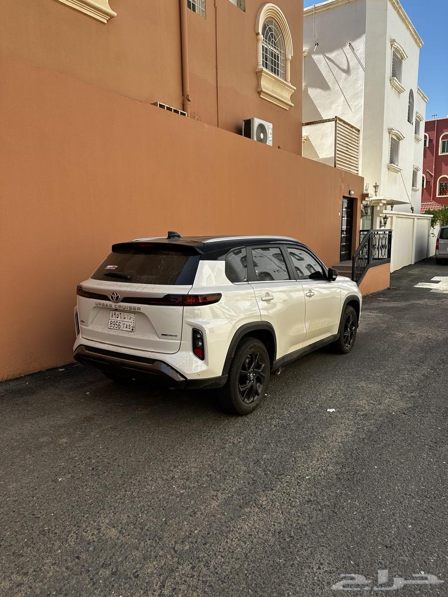 للمشاوير الخاصه سايق سعودي64183645461506112