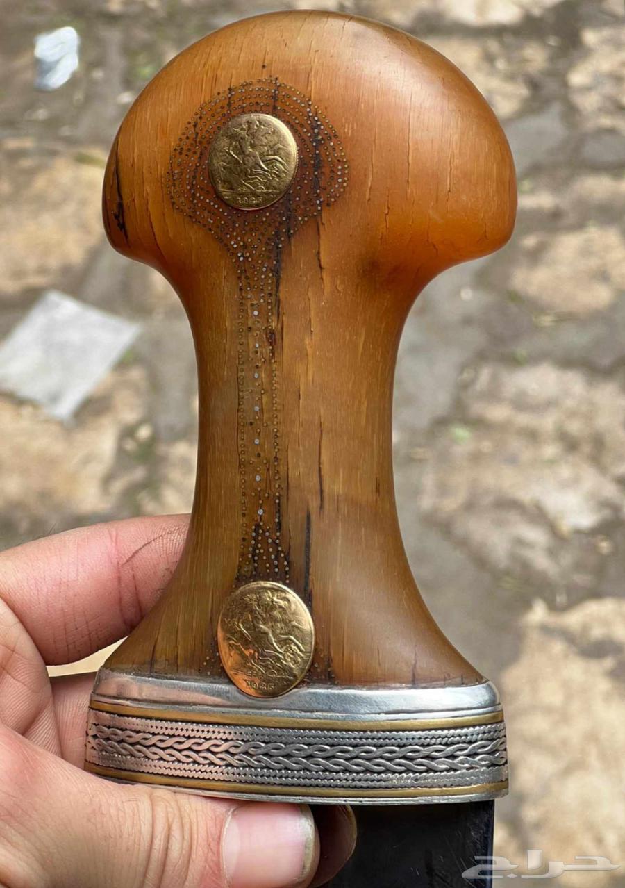 جنبيه زراف مكعب64495392852738112