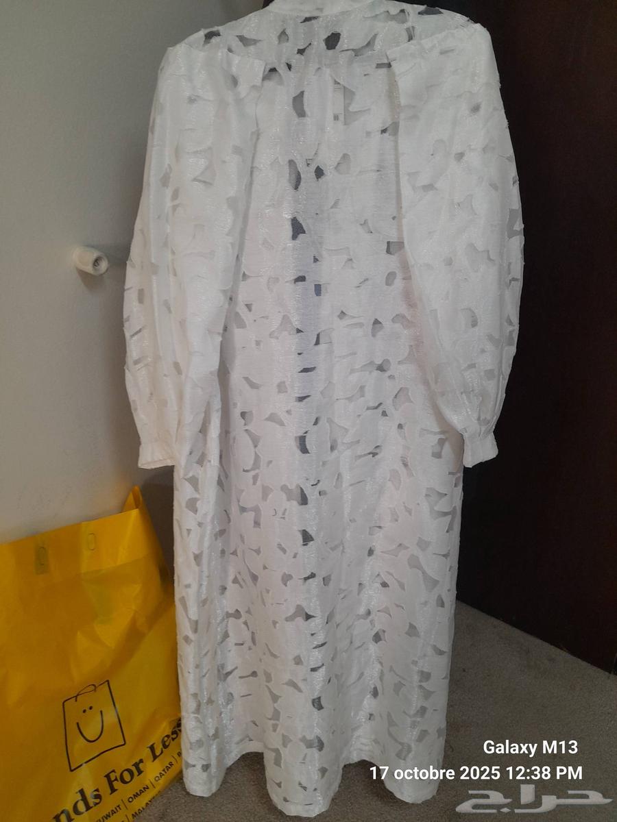 Very luxurious abaya for special occasions, new. Bright white color64836625032963111