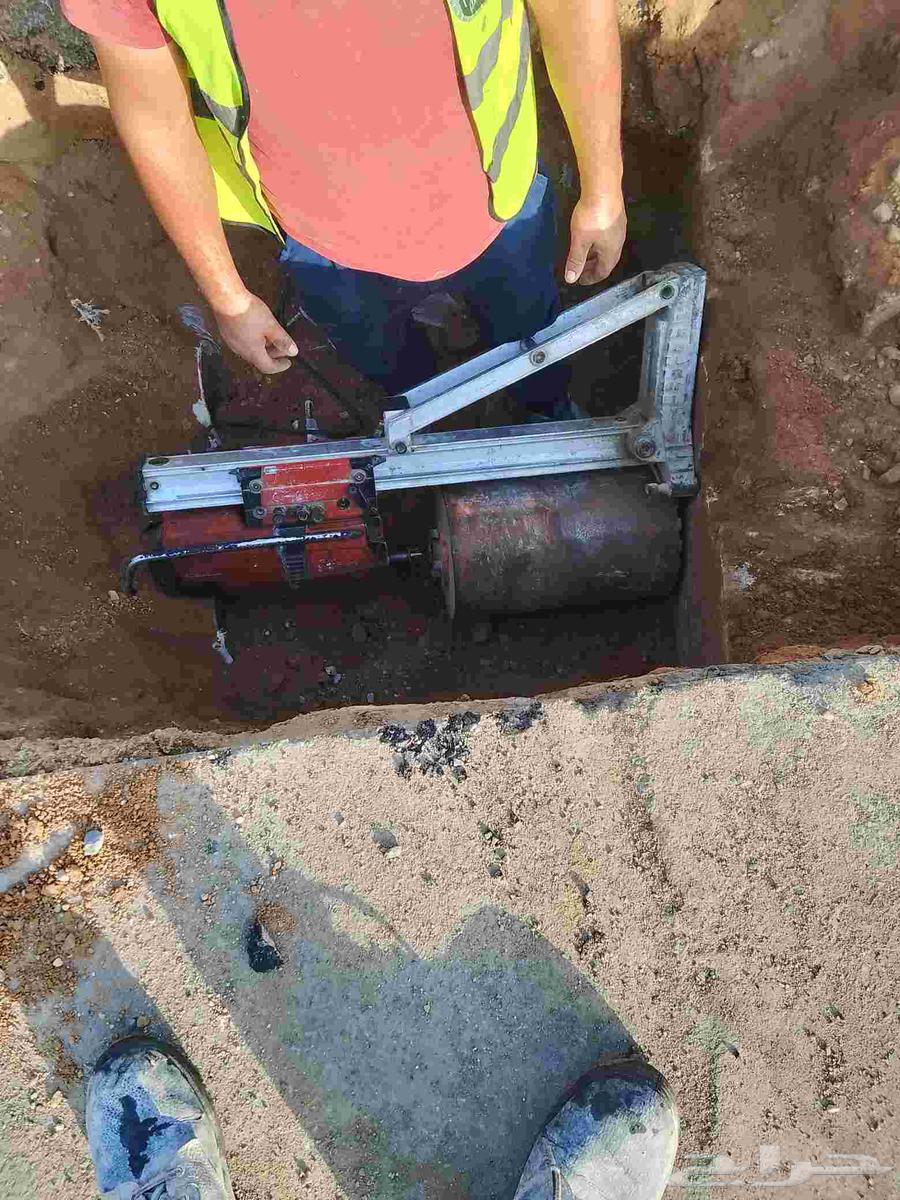 Cutting and drilling reinforced concrete with a saw, and plumbing openings drilling64173119825793111