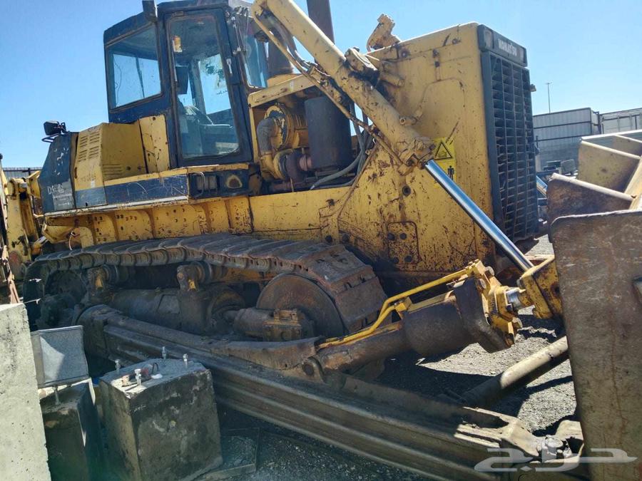 ميكانيكي معدات ثقيلة علي الحضرمي64192127414402112