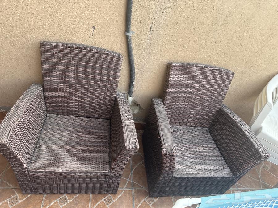 جلسه خارجيه مع طاوله وجلساتهم 150 ريال64835651985921111