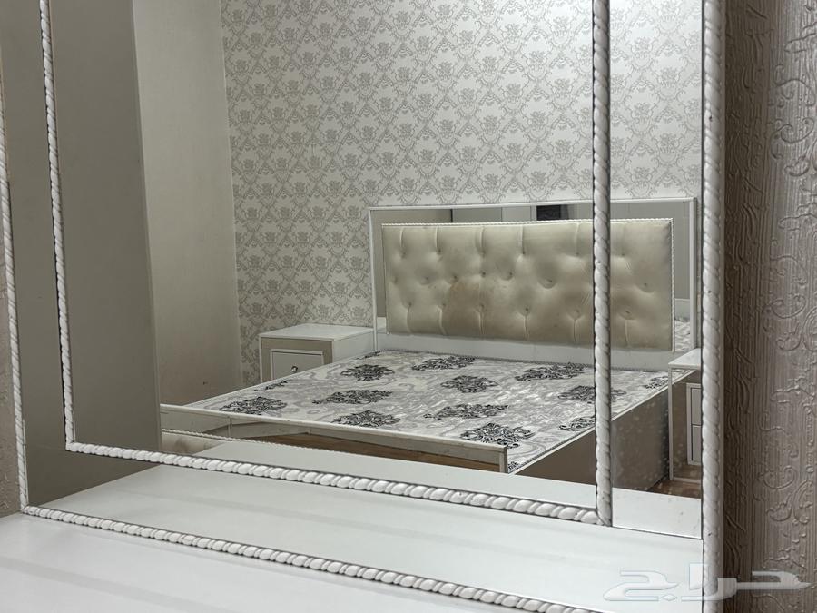 غرفة نوم بدون دولاب64836625024385112