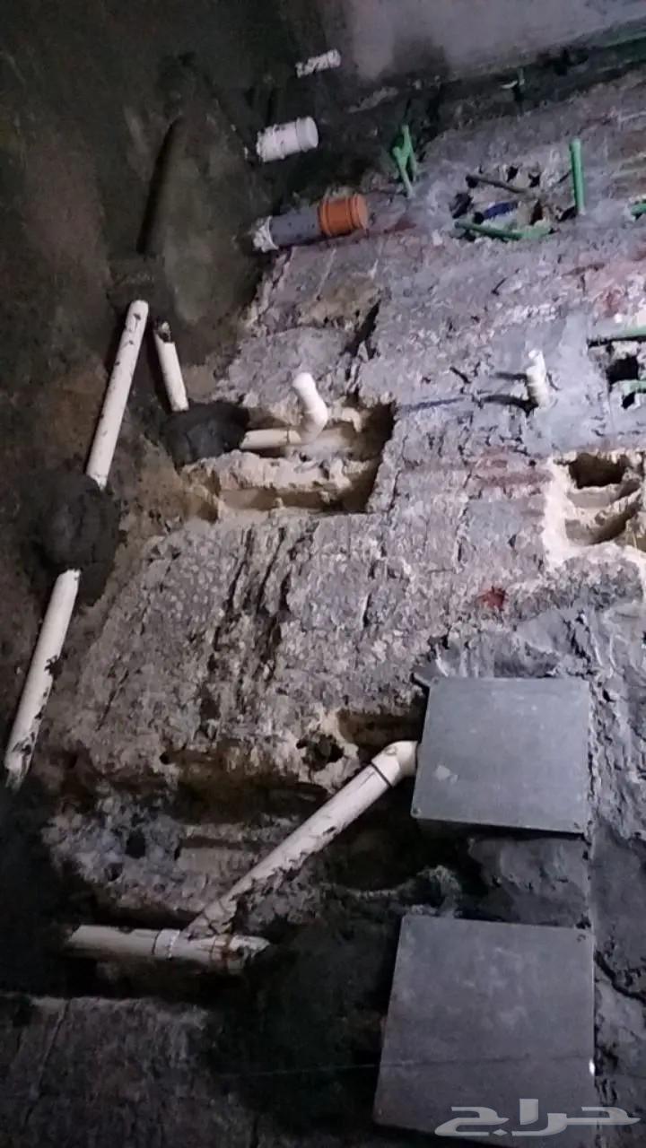 سباك محترف في مجال السباكة64192623526531111