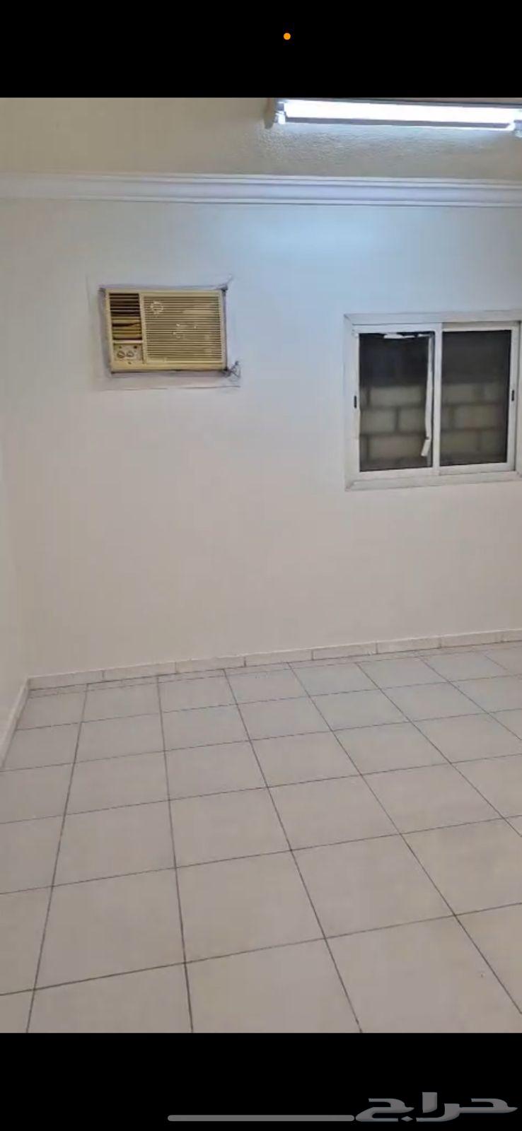 للإيجار شقة بحي القادسيه64156894131587111