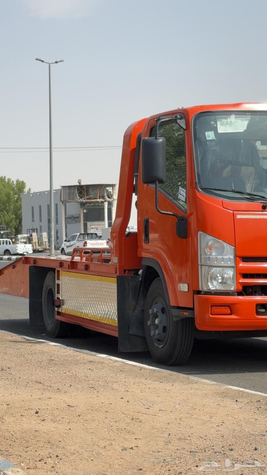 High-level car towing service for disabled vehicles64193584563202110
