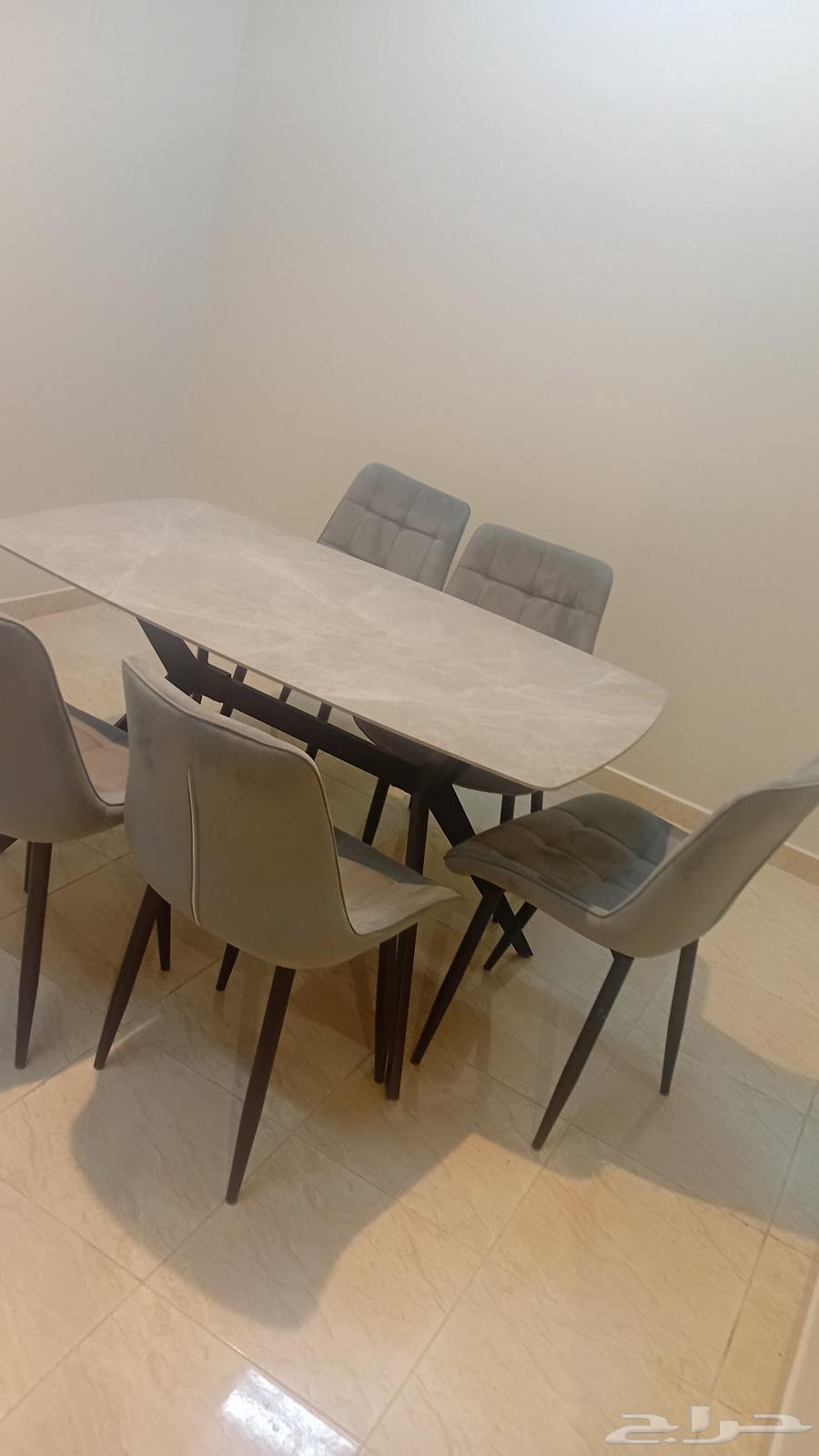 طاوله طعام للبيع64622525430786112