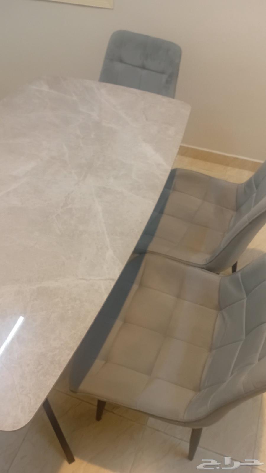 طاوله طعام للبيع64622525430786111