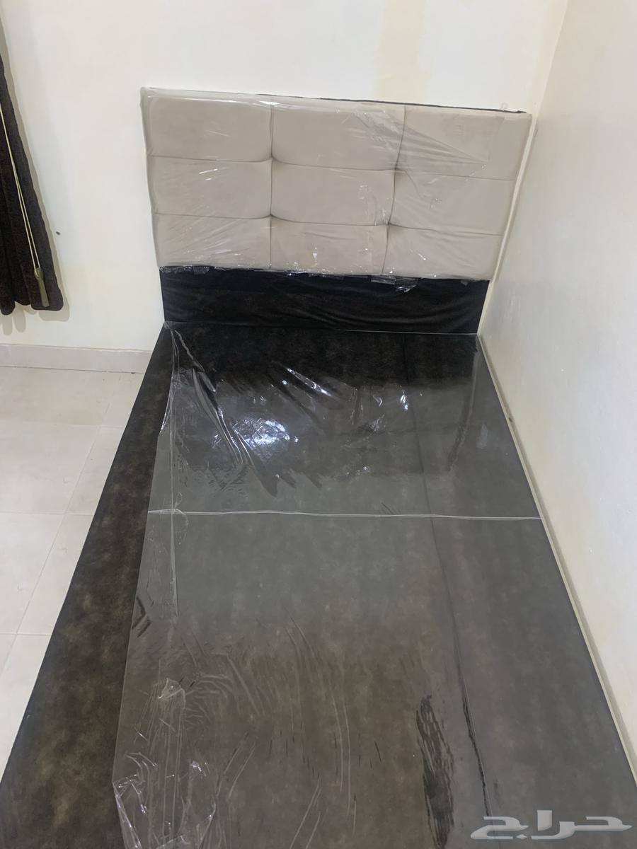 سرير مع مرتبة للبيع64444727732995113