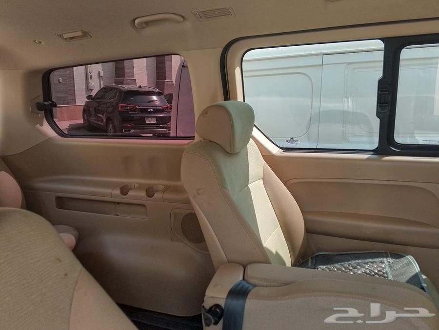 ترحيل موظفين  معلمين  معلمات64194359585538113